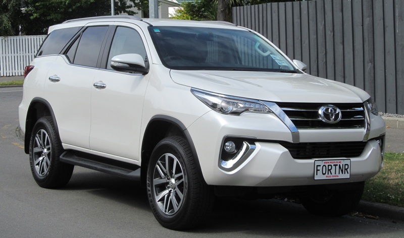 Toyota_Fortuner